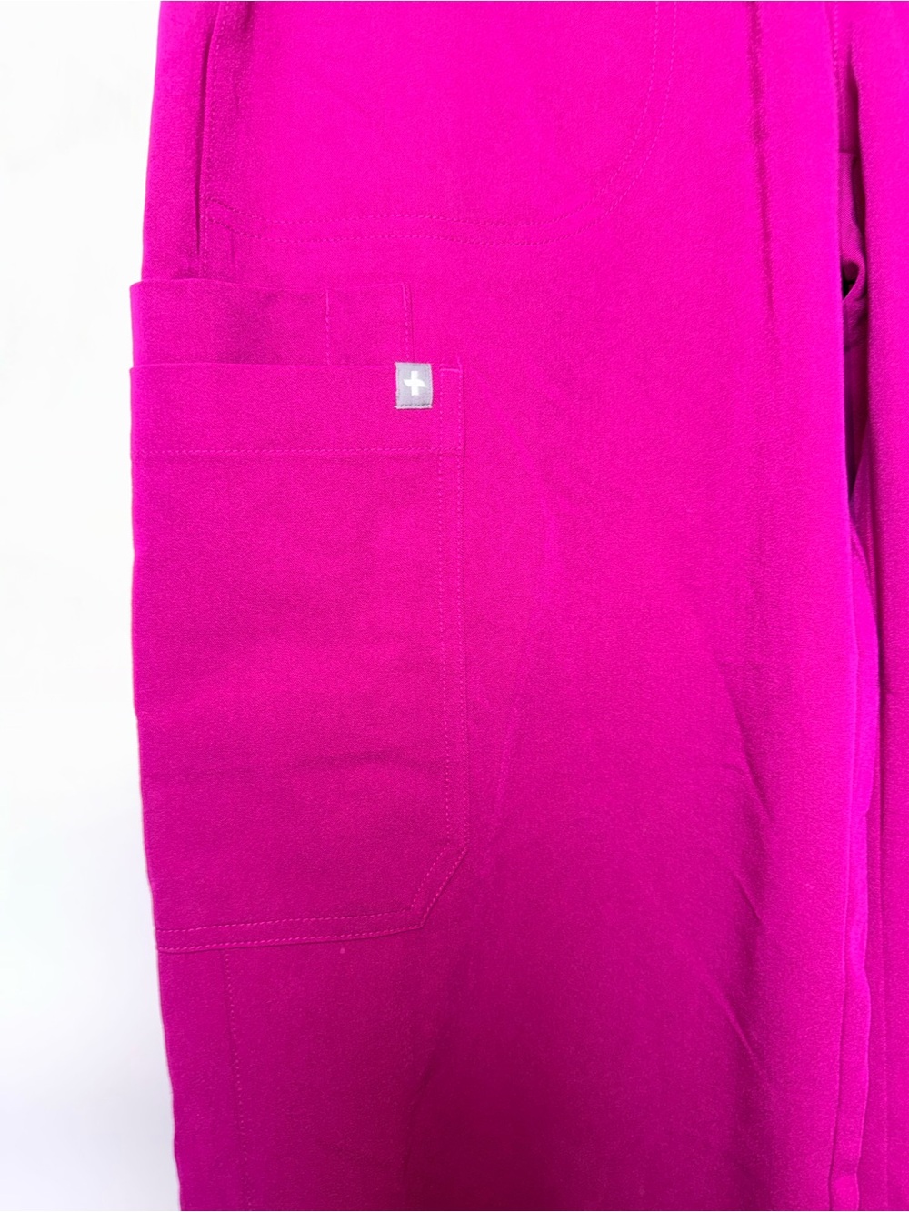 NWT FIGS Isabel High Waisted Wide Leg Scrub Pants Magenta Berry Barbiecore M - Picture 4 of 11
